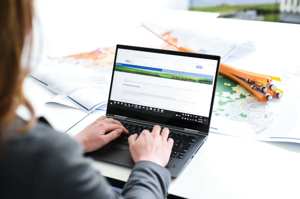 BMDV und Bundesnetzagentur richten Monitoringstelle zur Erfassung doppelter Glasfaserausbauvorhaben ein